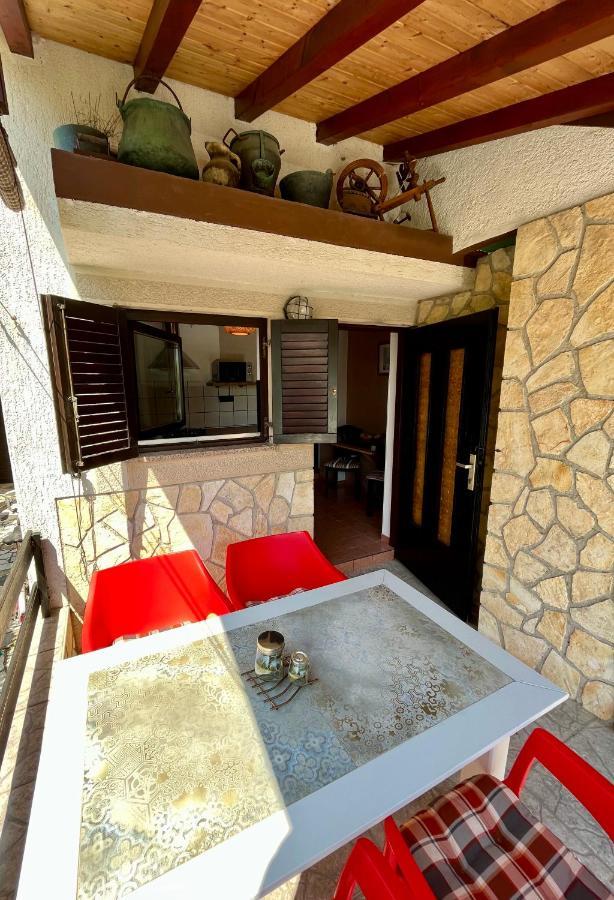 Apartmani Zora Cres Exterior foto